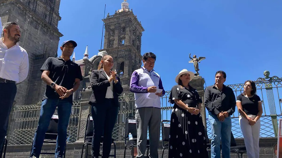 A los pies de catedral se presentó a los embajadores del Maratón de Puebla 2023